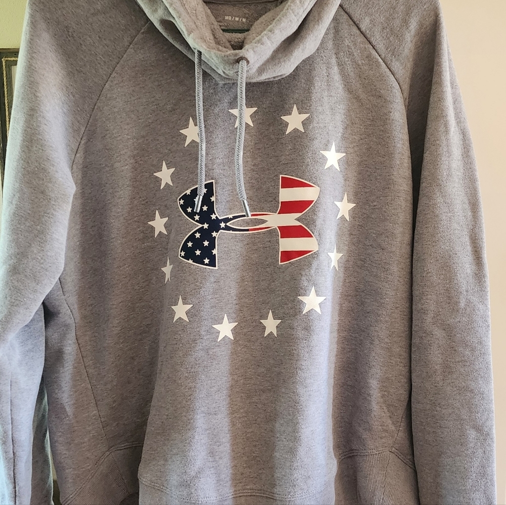 Women's Under Armour funnel neck sweatshirt